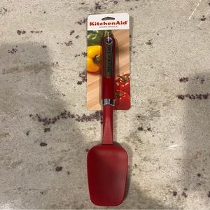 Kitchen aid red spoon spatula